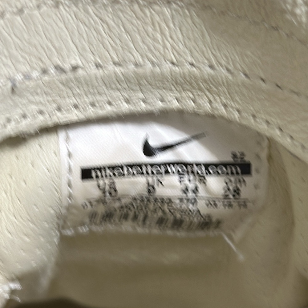 2014 NIKE Tiempo 94 Mid SP Liquid Gold Sneakers - Picture 8 of 9
